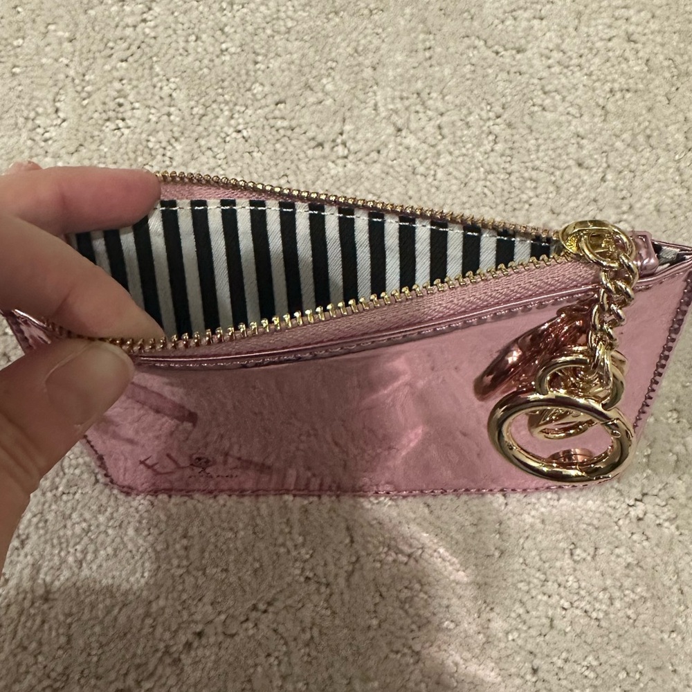 Stoney Clover Lane Eloise at the Plaza Card Holder Wallet Keychain pink Metallic - Picture 4 of 9